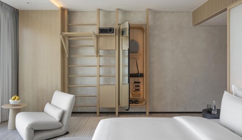 SIRO Premium, 2 Queen Beds, complimentary AED 200 recovery credit and lifestyle consultation