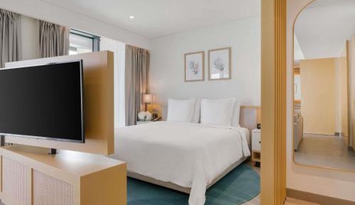 Corner Suite