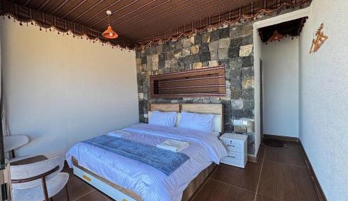 Double Room with Mountain View