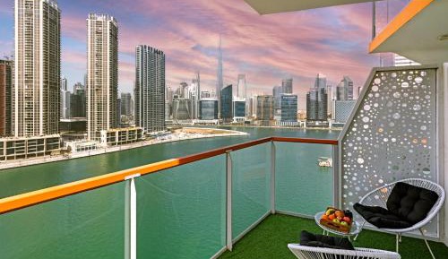 Two-Bedroom Apartment with Water View