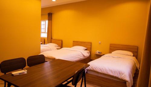Deluxe Family Room
