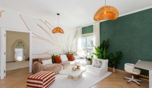 One-Bedroom Apartment with Balcony