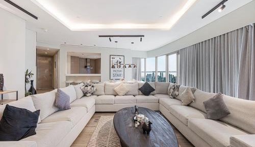 Three-Bedroom Apartment - High Floor