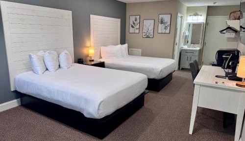 Two Queen Beds - East Wing