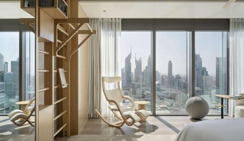 SIRO Plus King, complimentary AED 200 daily recovery credit and lifestyle consultation