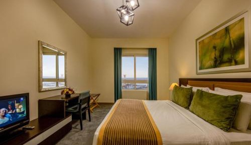 One Bedroom Apartment Sea View