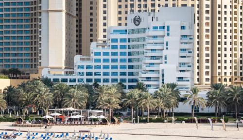 2 Bedroom Family Room - JBR View, Private beach Access