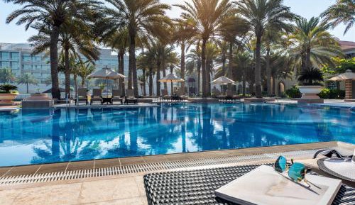 Three Bedroom VillaFree daily shuttle bus to Yas attractions, Yas Mall and Grand Mosque