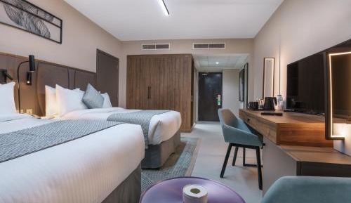 Deluxe King Or Twin with Balcony and Lagoon View