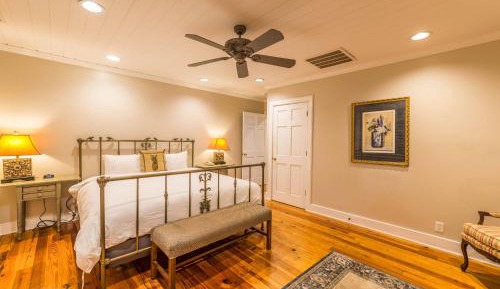 One-Bedroom Cottage